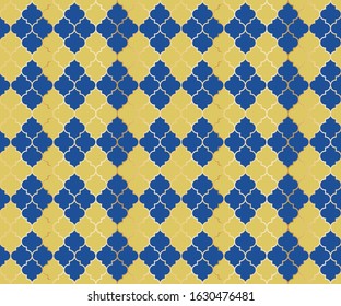 Arabian Mosque Vector Seamless Pattern. Argyle rhombus muslim fabric background. Traditional ramadan pattern with gold grid. Cool islamic argyle seamless design of lantern lattice shape tiles.