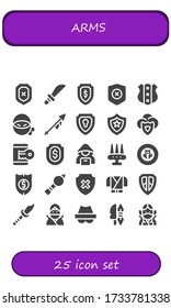 conjunto de iconos de armas. 25 íconos de brazos rellenos.  Iconos modernos sencillos como: Escudo, armas, Ninja, lanza, hacker, arma, pipa de escalera