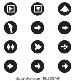 Icono de signo de flecha con botón de Internet de forma de círculo negro sobre fondo blanco.