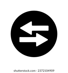 
arrows left and right line icon isolated on white background
