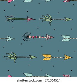 Arrows of love. Cute vector seamless pattern.