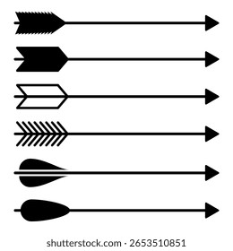 Conjunto de flechas. Flechas de arco aisladas sobre fondo blanco