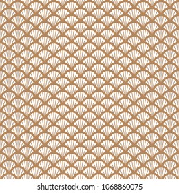 Art deco gold and white fish scale geometric style seamless pattern. Abstract peacock feather elegant background.