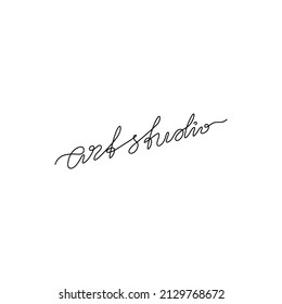 Logo de estudio de arte, inscripción, dibujo de línea continua, grabado a mano, impresión de ropa, camiseta, emblema o diseño de logotipo, una sola línea sobre un fondo blanco. Ilustración vectorial aislada.