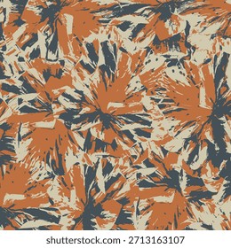 Künstlerischer Hintergrund mit rauen Pinselstrichen. Abstraktes florales Camouflage-Design in Rost, Orange, Dunkelgrau und Beige. Moderne Grunge-Textur für Modetextilien, Aktivbekleidung und Tapeten.