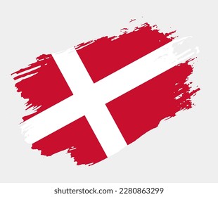 Bandera artística de brocha de grano de Dinamarca aislada en fondo blanco. Textura elegante de la bandera nacional