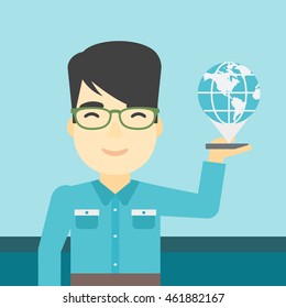 Ein asiatischer Mann, der ein Smartphone mit einem Modell der Erde über dem Gerät hält. Internationales Technologiekommunikationskonzept. Vektorflache Design-Illustration. Quadratisches Layout.