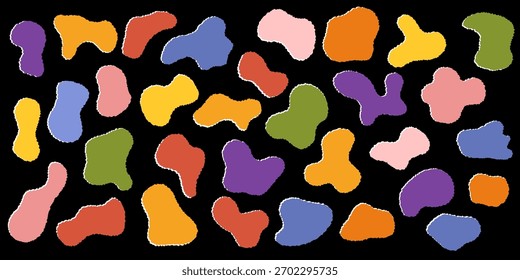 Surtido de Formas líquidas de amoeba de mancha colorida con bordes irregulares rotos dispersos sobre fondo negro, decoración irregular abstracta. Ilustración vectorial de stock en estilo plano.  
