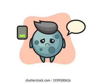 Personaje de mascota asteroide haciendo un gesto cansado