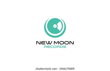 Astronaut logo vector icon illustration