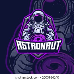 Diseño del logotipo de juegos de Astronauta Mascot Esport