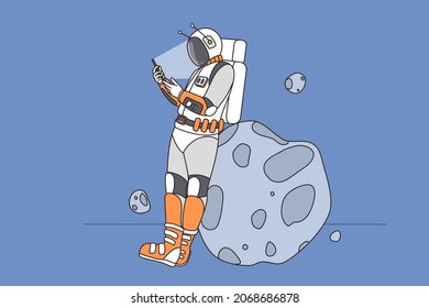 Astronaut auf Asteroiden nutzen moderne Smartphone surfen WLAN im offenen Raum. Spaceman in Kostüm auf Mond SMS auf Handy Gadget. Technologie. Flache Vektorgrafik. 
