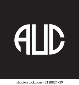 Diseño del logotipo de la letra AUC en fondo negro. AUC 
concepto del logotipo de la carta de iniciales creativas. Diseño de letras AUC.
