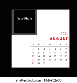 Calendario de AGOSTO DE 2021 CON COLORES DE FONDO NEGRO