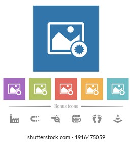Imagen auténtica de iconos blancos planos en fondo cuadrado. 6 iconos de bonificación incluidos.