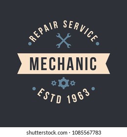 Auto mechanic service. Mechanic service logo set. Repair service auto mechanic logos. Car vintage vector logo set.