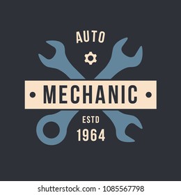 Auto mechanic service. Mechanic service logo set. Repair service auto mechanic logos. Car vintage vector logo set.