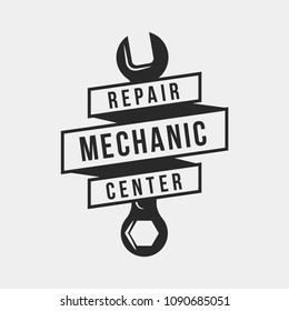 Auto mechanic service. Mechanic service logo set. Repair service auto mechanic logos. Car vintage vector logo set.