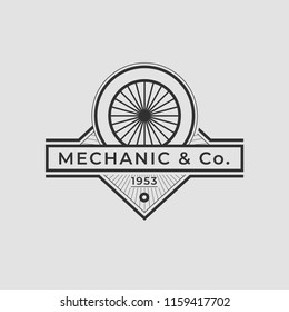 Auto mechanic service. Mechanic service logo set. Repair service auto mechanic logos. Car vintage vector logo set. Vector illustration.