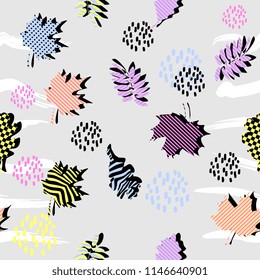 Autumn geometric abstract seamless pattern. Vintage retro memphis style 90s background.