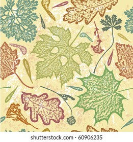 Autumn leaves seamless pattern