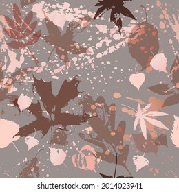 Autumn leaves seamless pattern in pastel blush colors. Grunge leaf silhouettes, paint splatters, drips texture background. Vector trees foliage illustration for fall design, wallpaper, textile, fabric