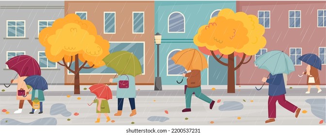 El clima lluvioso otoñal en la ciudad. La gente con paraguas camina bajo la lluvia. Otoño en la ciudad. La gente camina bajo la lluvia en la calle de la ciudad con edificios. Personas con paraguas.