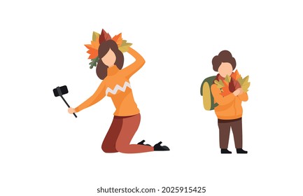 Herbstliche Freizeitaktivitäten Set, junge Frau und Junge in Outwear Casual Clothes Wandern im Park Flache Vektorgrafik