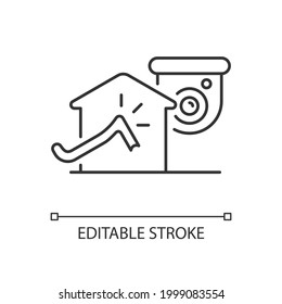 Evitar la intrusión doméstica con el icono lineal del sistema CCTV. Prevención de robos. Robo en casa. Ilustración personalizable de línea delgada. Símbolo de contorno. Dibujo de contorno aislado del vector. Trazo editable