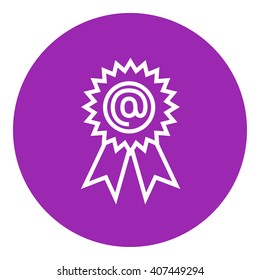 Premio con el icono de la línea de signos.