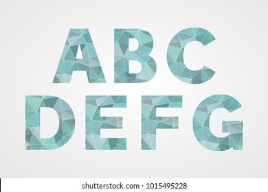 A B C D E F G polygonale geometrische Buchstaben. Dekorative blaue geometrische abc einzelne Symbole. Abstrakte Dreieckalphabetensymbole für Text, Schriftart, Typografie, Dekoration, Design, Illustration