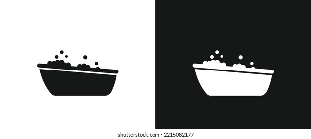 Bañera de bebé icono plano para la web. Sencilla silueta de icono de la tela de señas de plástico con color invertido. Bañera de bebé minimalista con burbujas de espuma diseño de vectores de icono negro sólido. Bañera para bebé