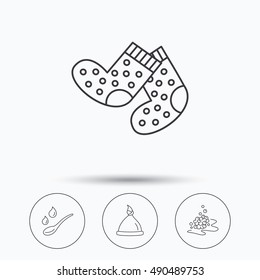 Baby clothes, bath and hat icons.