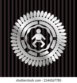icono de bebé dentro del emblema de plata. 