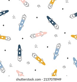 Fondo del espacio del patrón sin costura del bebé con diseño de caricatura estilo cohetes sobre fondo blanco dibujado a mano