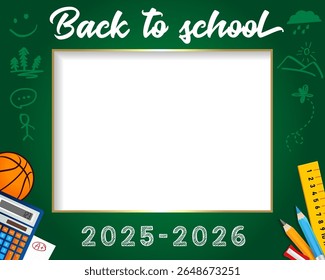 De volta à escola 2025-2026 projeto de cabine de fotos com giz verde e desenhos de giz. Primeiro Dia de Escola - projeto de moldura de foto selfie. Ilustração vetorial