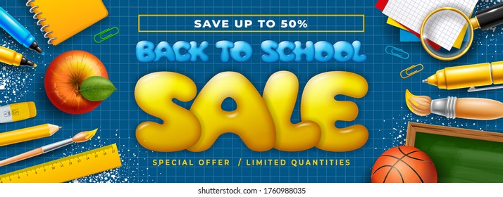 De vuelta a la escuela, banner de publicidad horizontal sobre la venta con artículos de papelería y suministros escolares, plumas de fieltro, papel de color, lápiz, cuaderno y otros sobre fondo de cuadros azules. Ilustración vectorial.