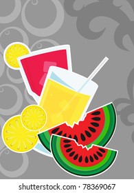 fondo con jugo y sandía, pieza de limón