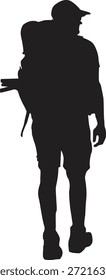 Rucksack Silhouette steht still, symbolisiert Reflexion und Reisen im Freien.