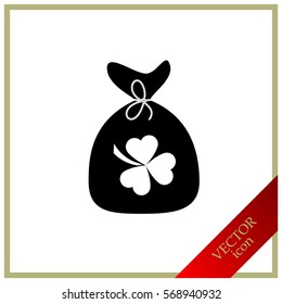 bag for money with clover leaf