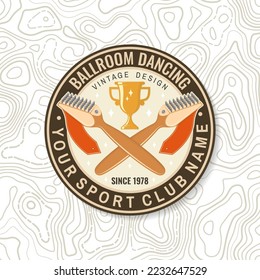 Logo des Ballroom dance sport club, Badge Design. Konzept für Hemd oder Logo, Druck, Stempel oder Abschlag. Tanzsportaufkleber mit Schuhbürste für Ballsaal-Schuhe Silhouette. Vektorgrafik.