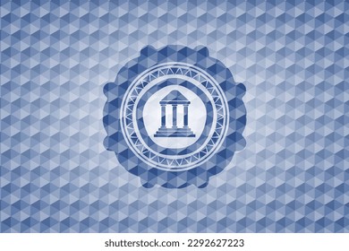 icono de banco dentro de la insignia azul con un patrón geométrico. 