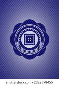 icono de caja fuerte en el interior de jean o denim emblem o fondo de placa. 