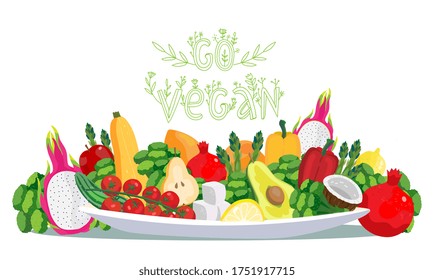 Cartel "GO VEGAN" con letras y grandes platos de comida vegana - verduras y frutas frescas. Ilustración vectorial Concepto vegan con letras florales para título, volante o carta de menú. 
