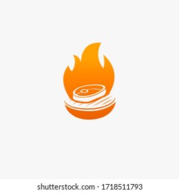 Plantilla de logotipo de parrillada Estilo de espacio negativo con llama, Ilustración vectorial EPS10. Signo, restaurante, fuego