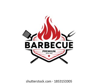 Restaurante de barbacoa - Icono de logo de Barbacoa, Grill y Bar con chimenea, tenedor de parrilladas y espátula. Plantilla de logotipo de barbacoa. Ilustración del vector