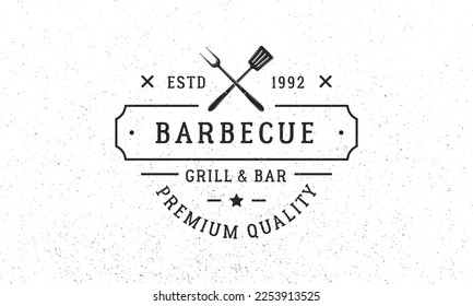 Barbacoa - concepto de logotipo vintage. Logo de BBQ, Grill Restaurant con marco vintage, tenedor de parrilla e iconos espátula. Plantilla de logotipo de parrillada con textura Grunge. Ilustración del vector