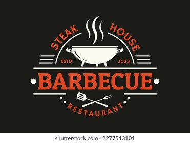 Logo de la barbacoa. Icono o etiqueta de barbacoa. Bar asador, restaurante, diseño de insignias vintage de steak house con tenedor de parrilla y espátula. Ilustración vectorial.