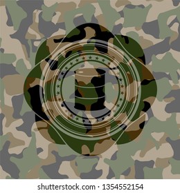 barrel icon on camo texture