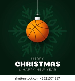 Navidades de baloncesto Tarjeta de felicitación. Feliz Navidades y feliz año nuevo tarjeta de felicitación deportiva. Cuelgue en un hilo de chuchería de bola de Navidad verde y roja sobre fondo verde. Ilustración vectorial deportiva.